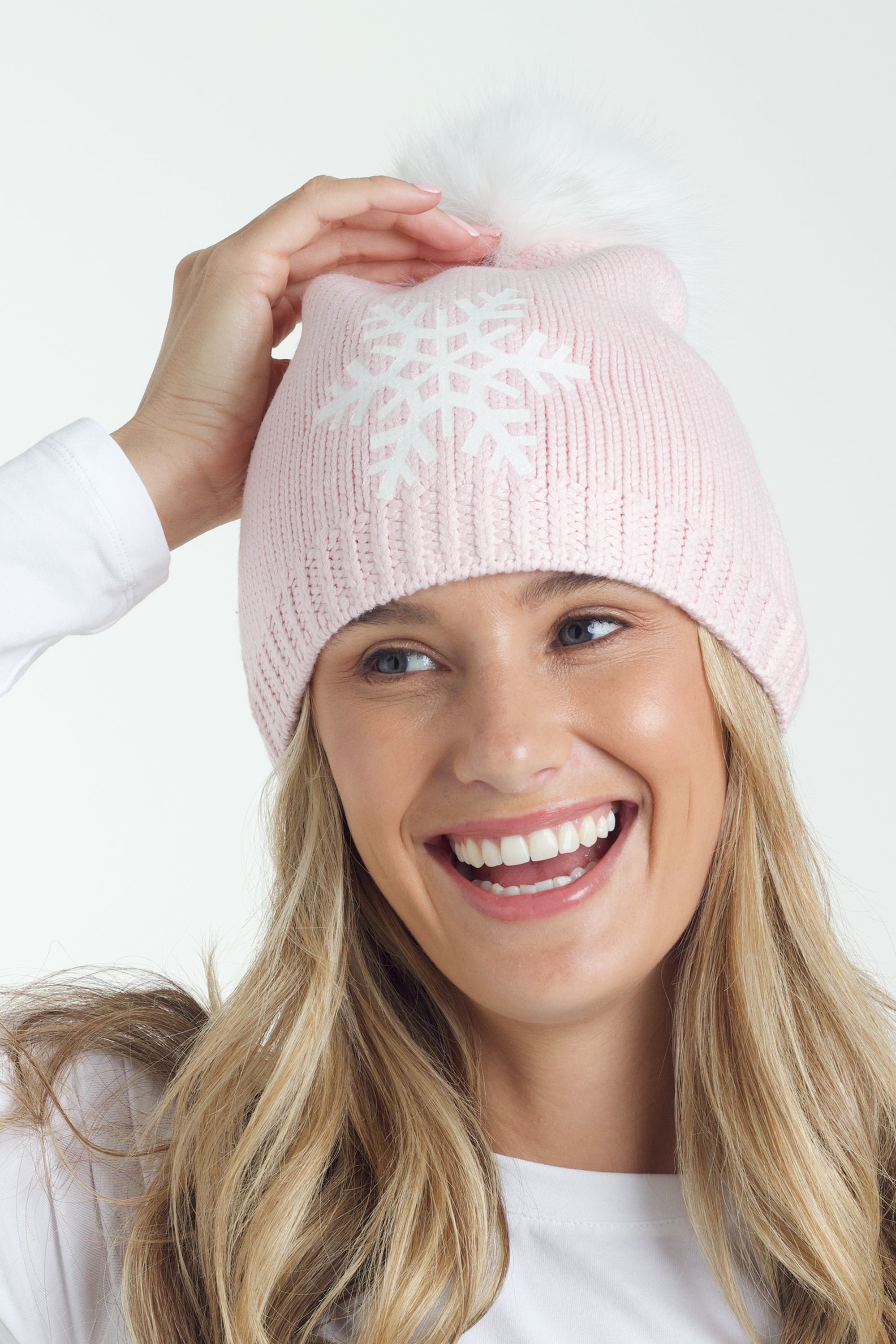 Snuxe Luxe Snowflake Beanie Soft Pink